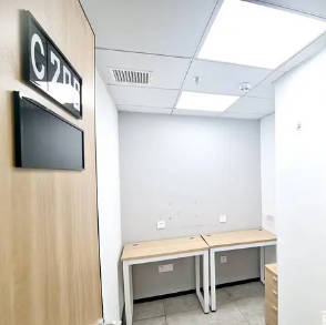 南岭阳光雅苑 商住两用1厅 中等装修